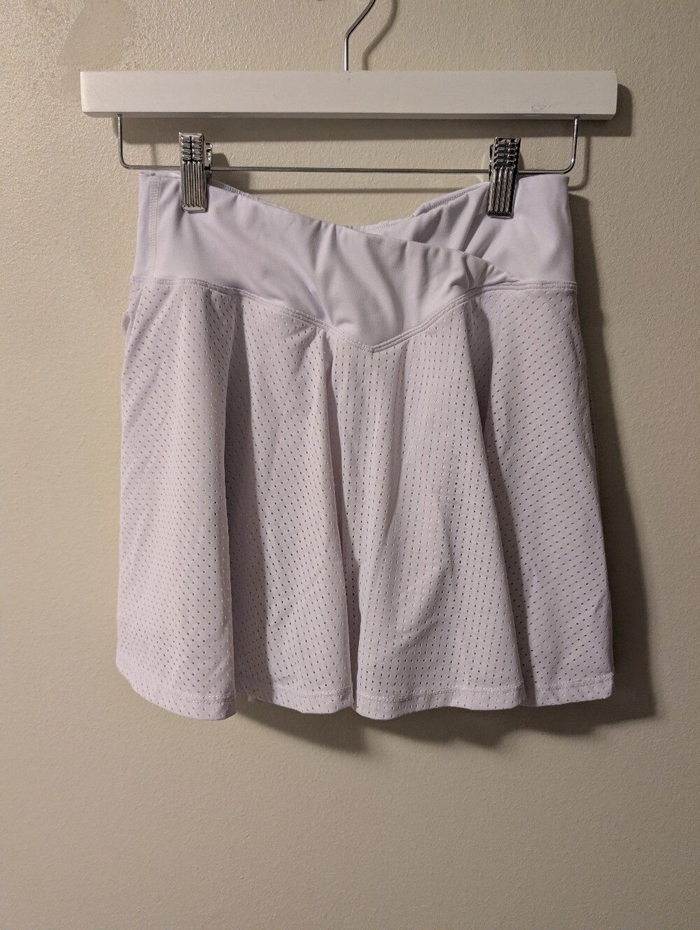 White Cross Front Workout Skort Medium